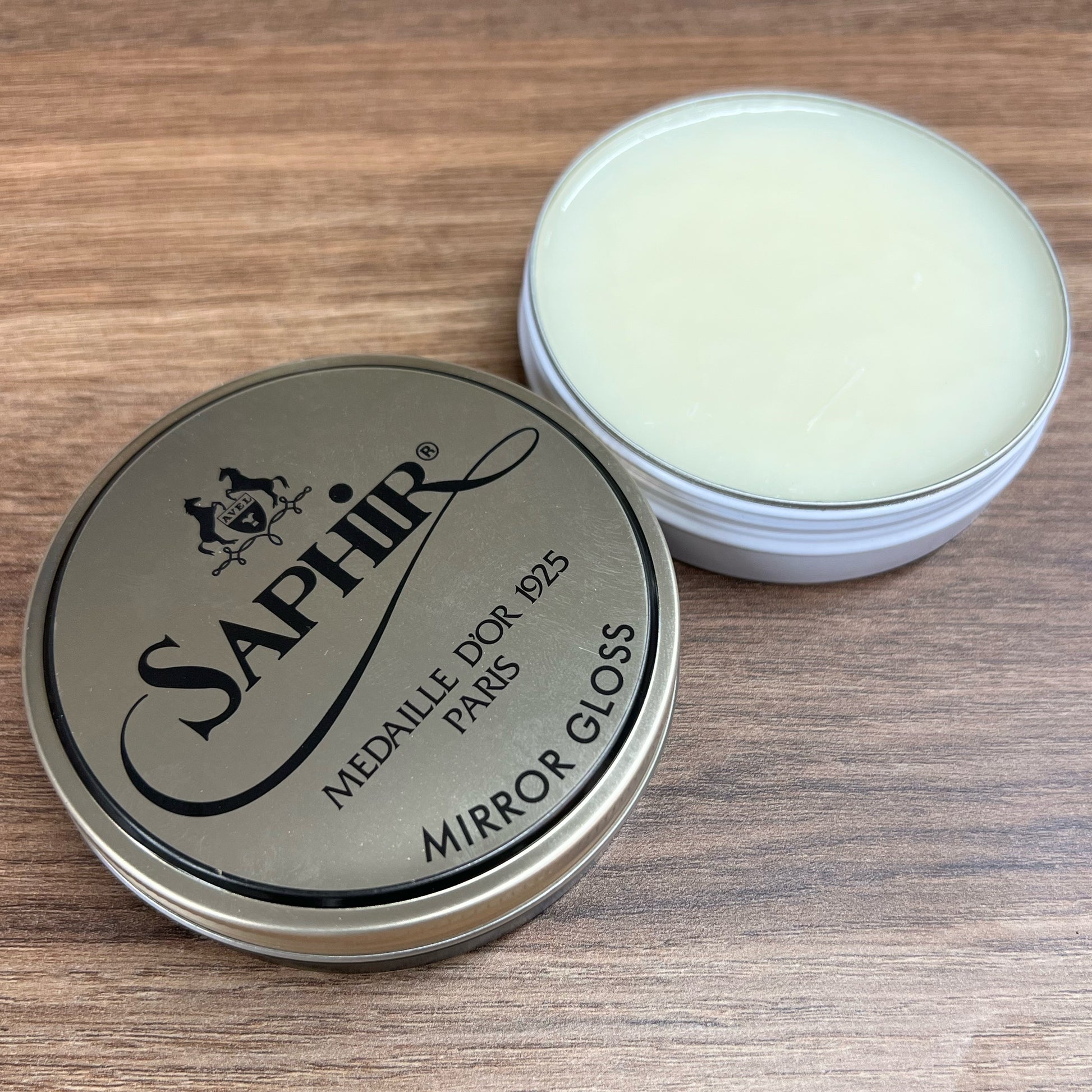 saphir medaille d'or mirror gloss wax neutral