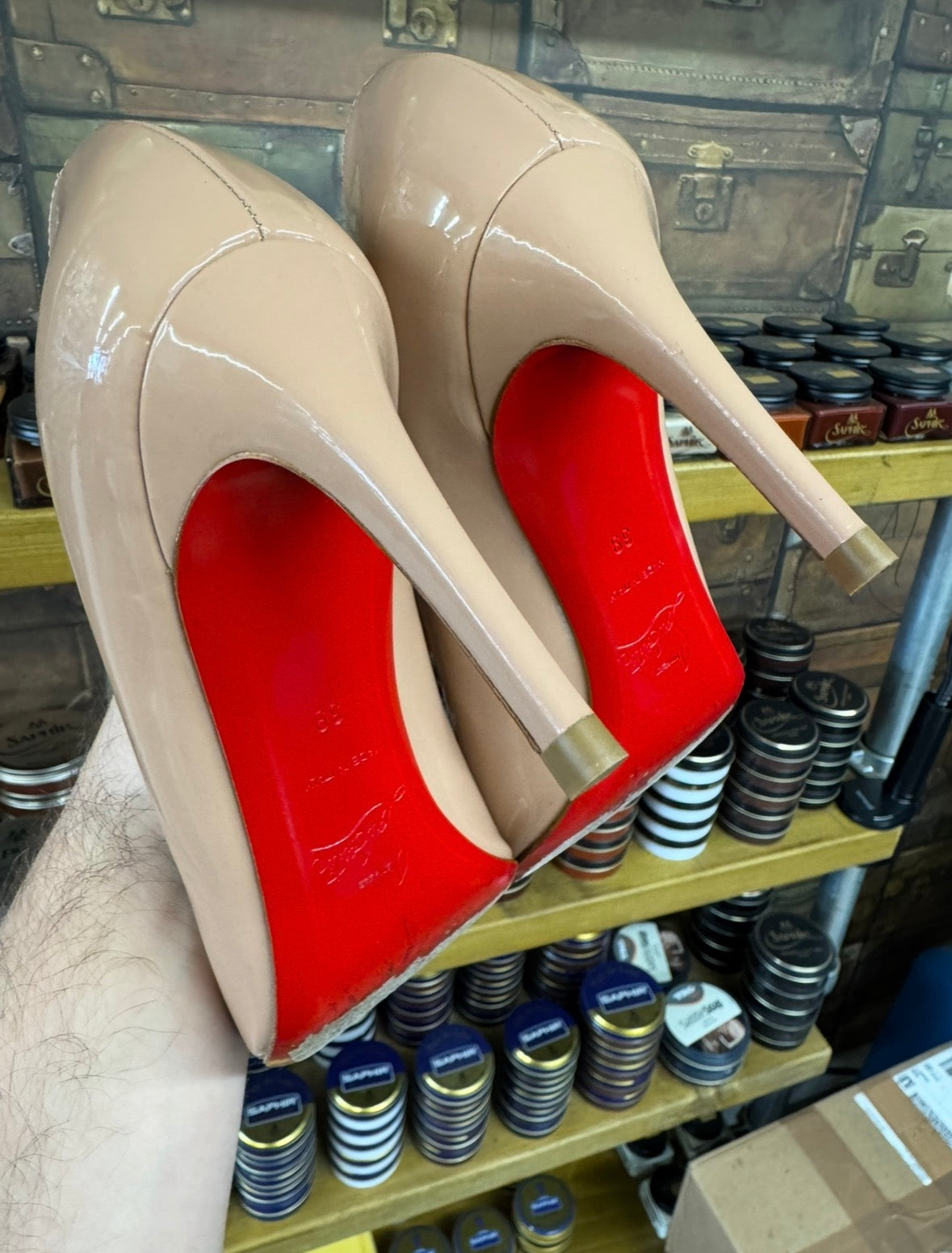 ladies-louboutin-heel-repair
