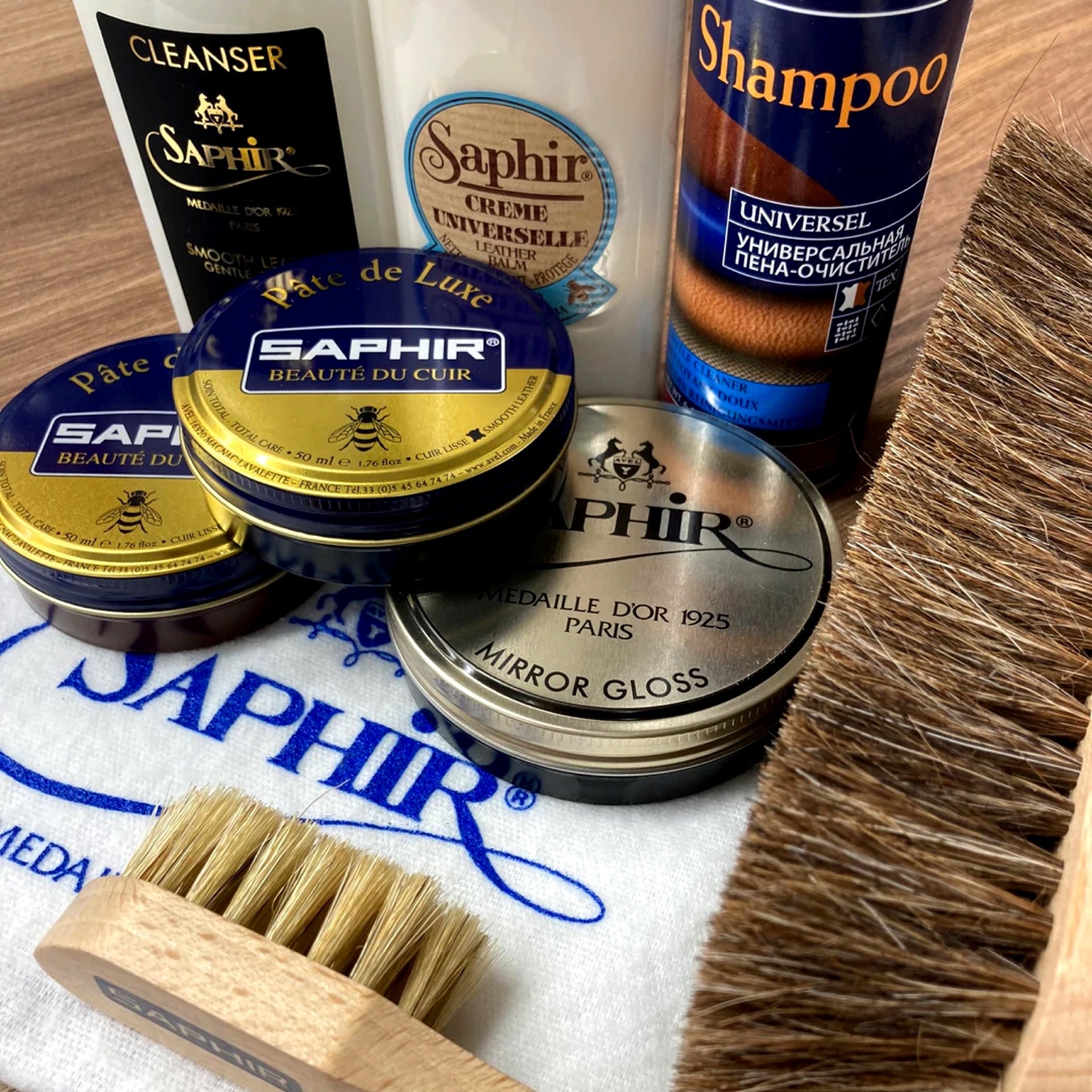 Saphir Creme Universelle leather balm  Nourishing Leather Cream – Tring  shoe repairs & Car keys